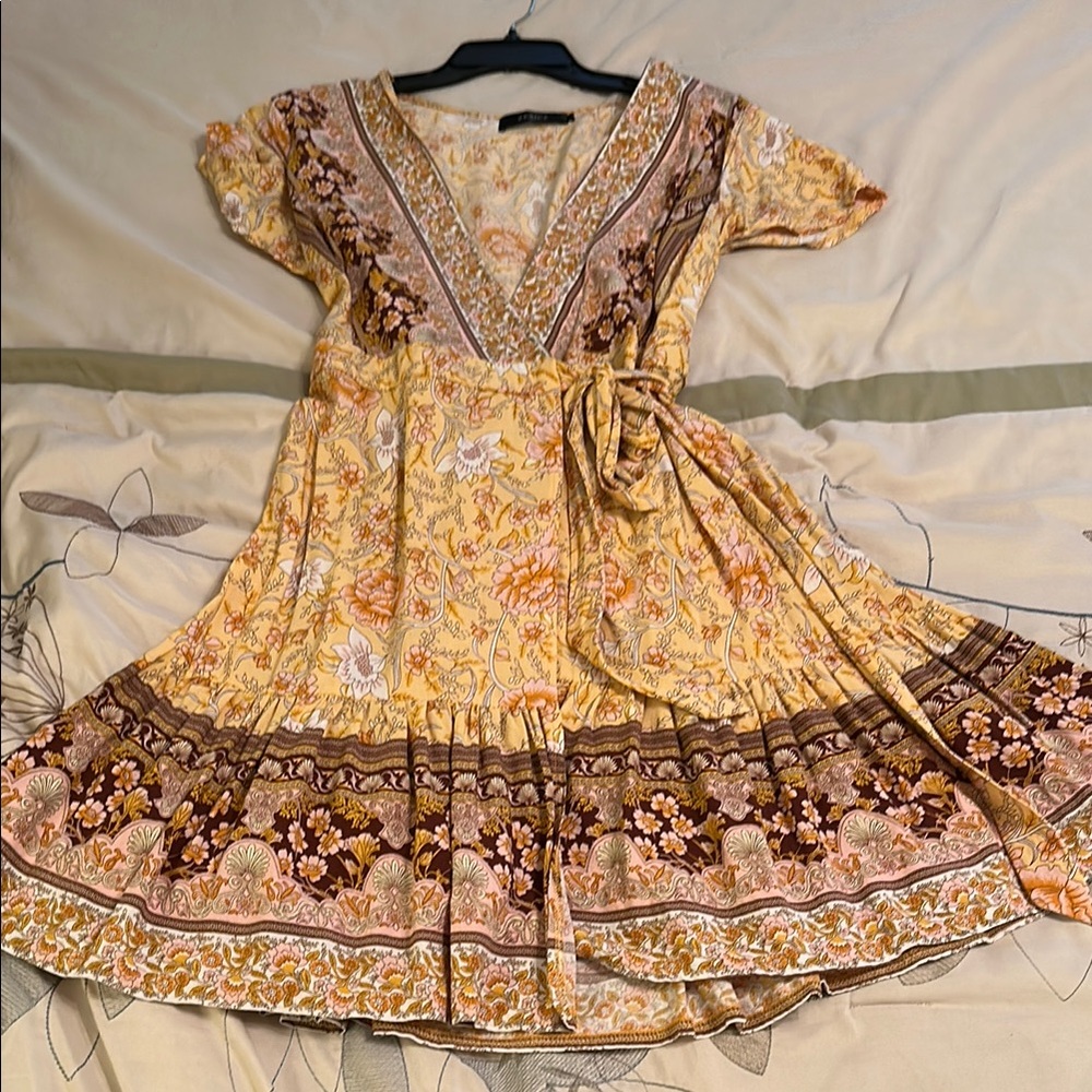 Floral Yellow and Brown Dress - Picture 9 of 11